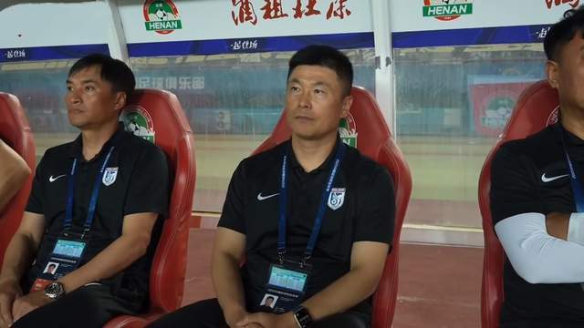 日同样是客, 队掰掰手腕, 对俱乐部的