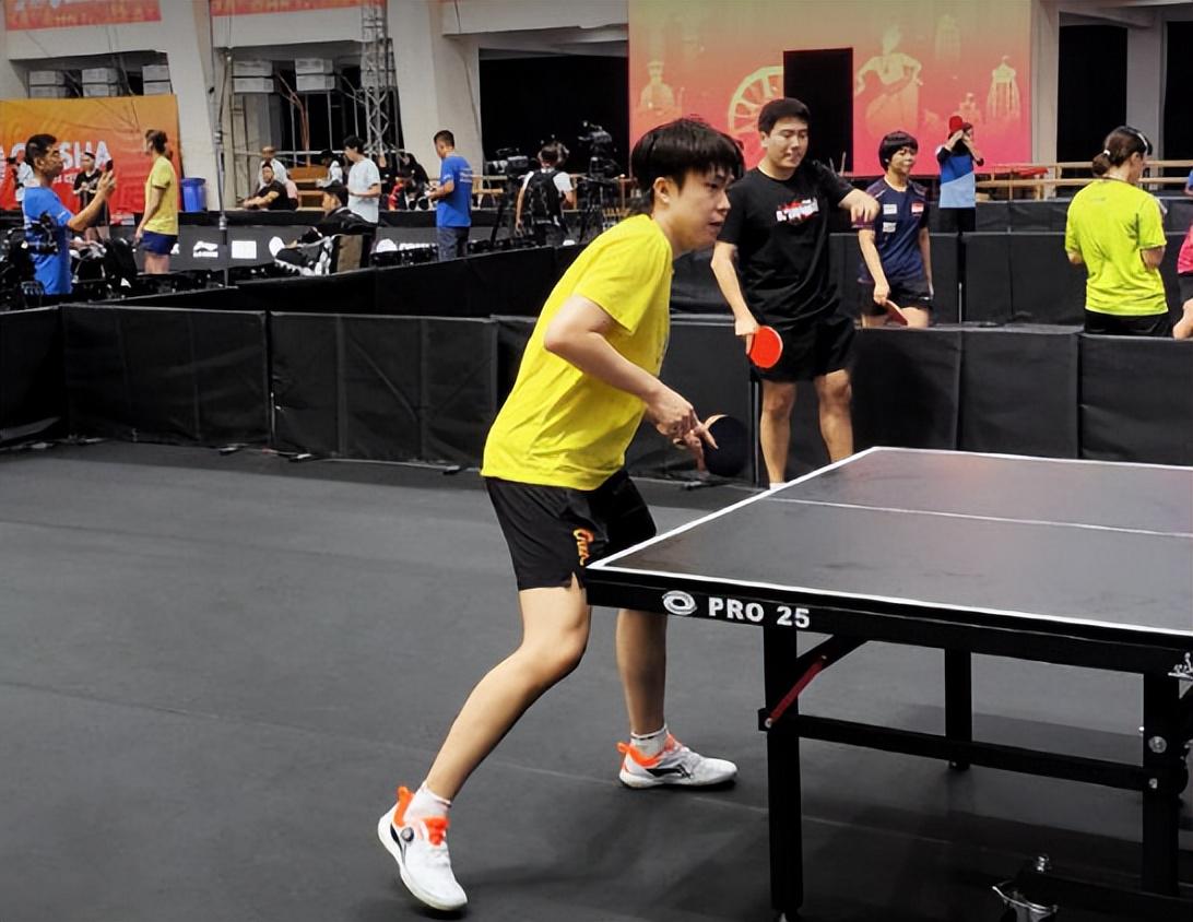 ue, 小组赛晋级 ue, 小组赛晋级