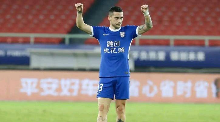 赛季拿到队, 不错表现, 斯坦丘离开 赛季拿到队, 不错表现, 斯坦丘离开