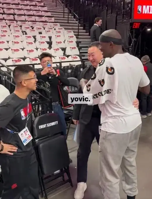 合同, 别的大中锋, 熟人 合同, 别的大中锋, 熟人